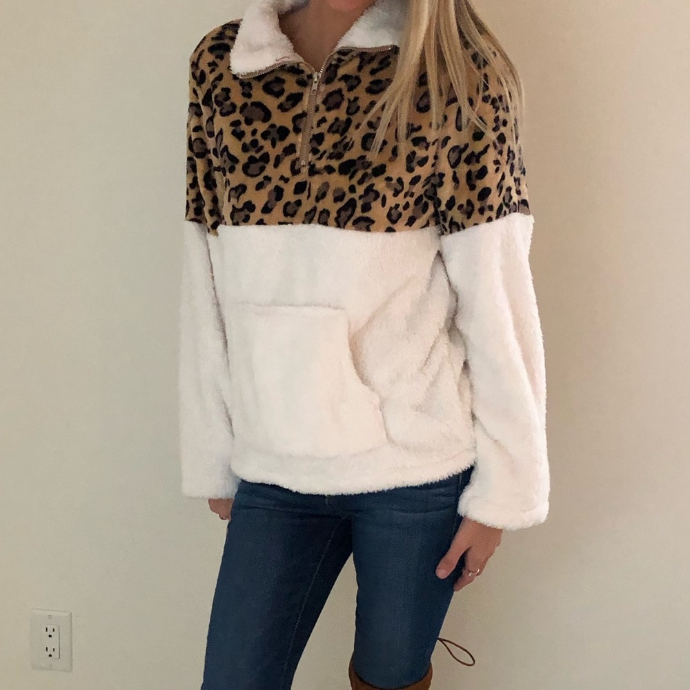 Leopard half zip Sherpa jacket